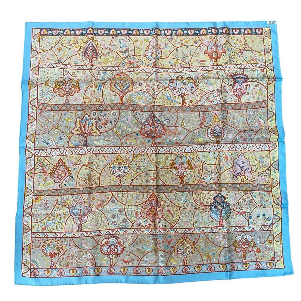 HERMES Authentic Black Scarf - Picture 2 of 6
